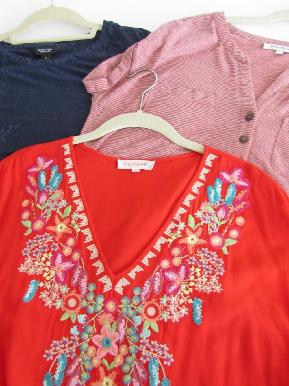 Summer Blouse lot of 3, Vera Wang, Rose&Olive, Solitaire,  size Small, EUC